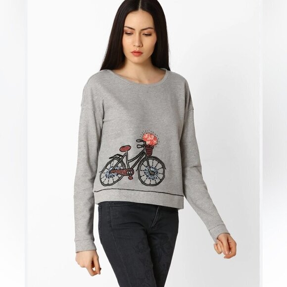 Vero Moda Tops - * Vero Moda Grey Cotton Terry Beach Cruiser Embellished Sweatshirt Size M